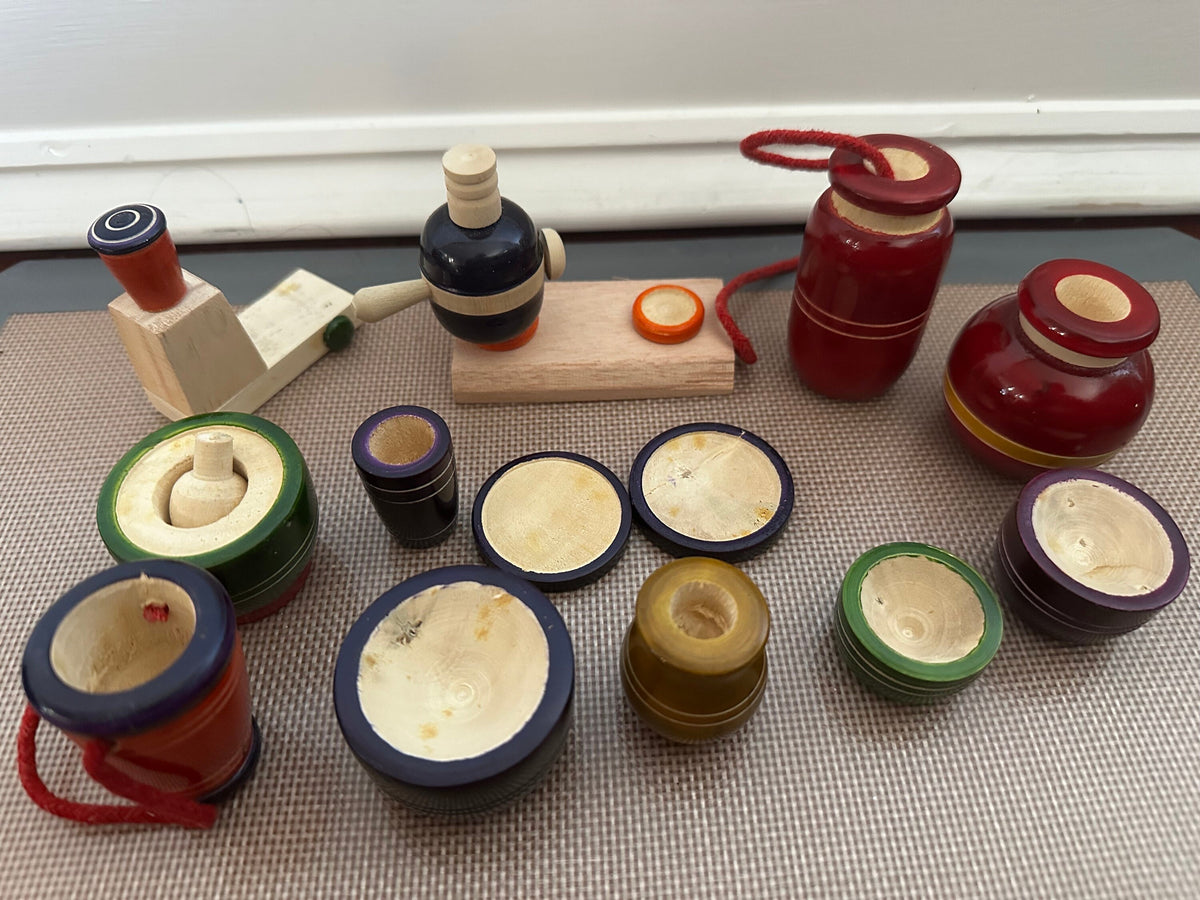 Lakkapidatalu miniature wooden toy kitchen set in natural lacquer colors