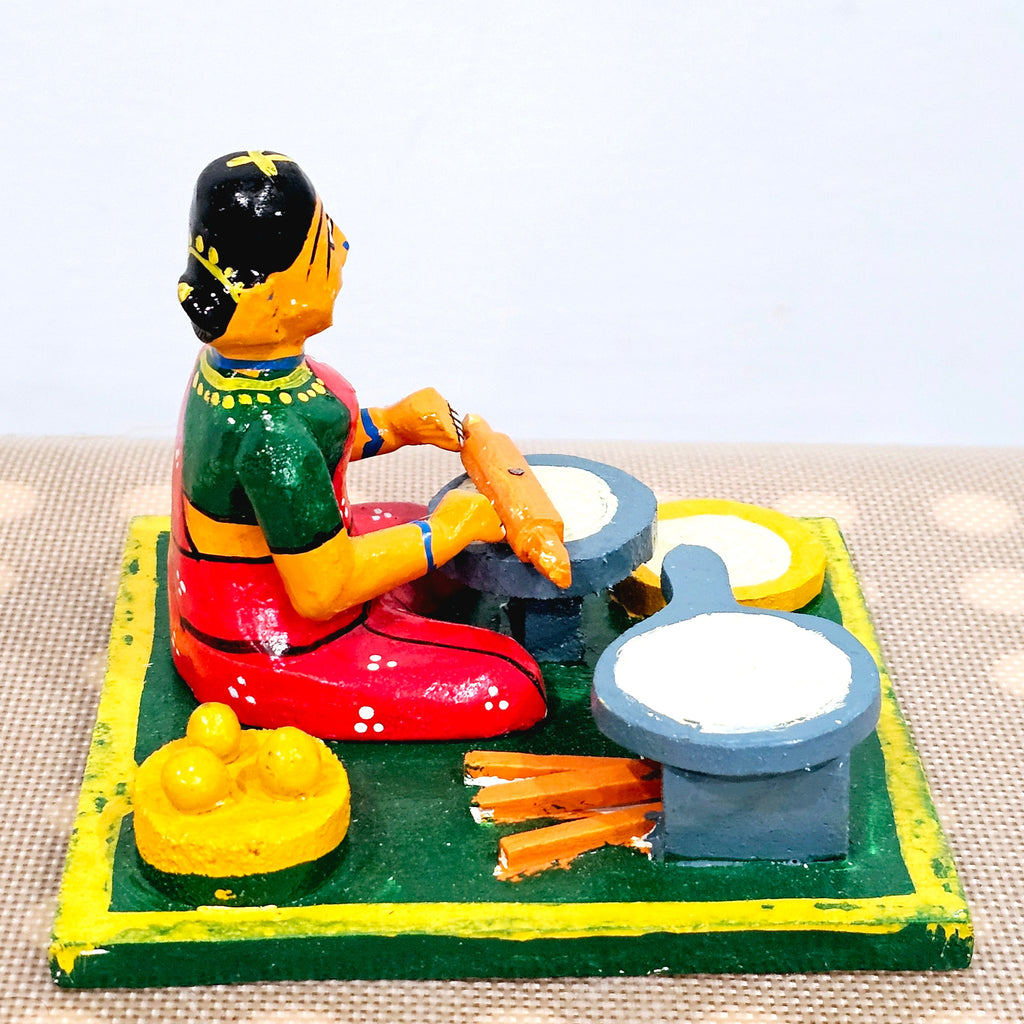 Chapati Maker on a Traditional Oven | Kondapalli | Navaratri golu | Bommala Koluvu