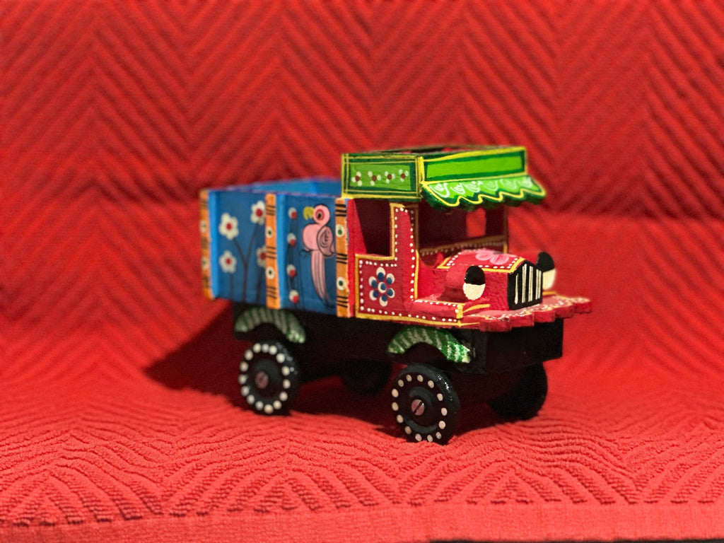 Colorful painted Indian Truck / Lorry . | Pushpa truck