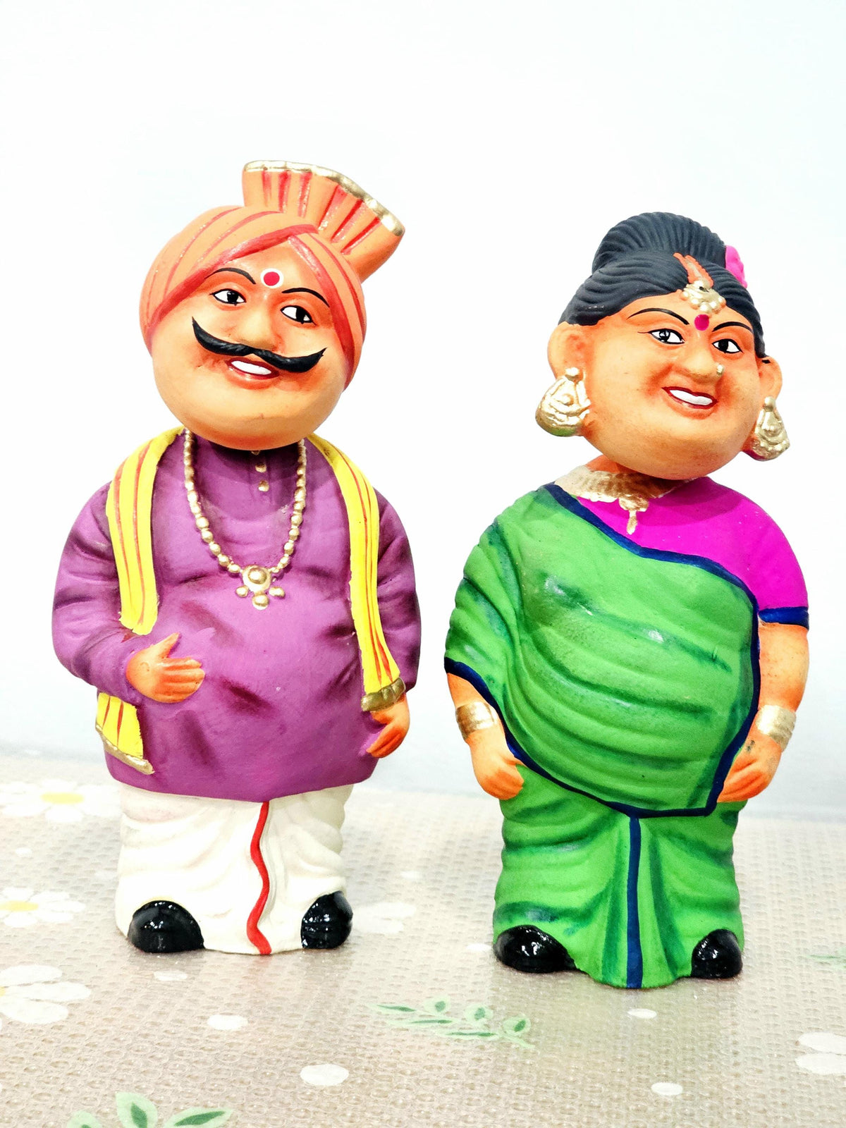Taata Bamma Couple Bobble Head Toys - Indian Home Decor